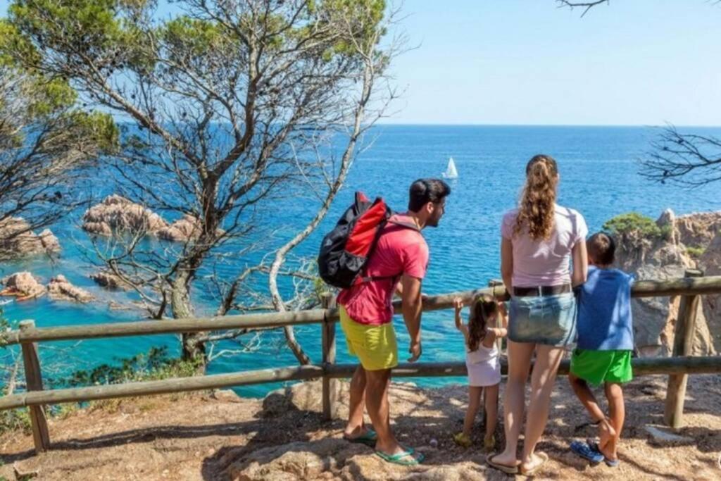 Nuevo Apartamento Moderno Elisa - A 80 Metros De La Playa Para 5 Personas Sant Feliu de Guíxols Luaran gambar